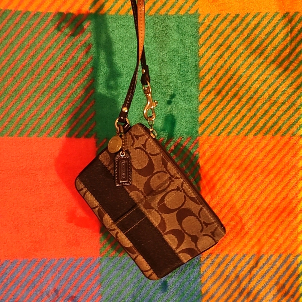 VINTAGE Coach Wristlet